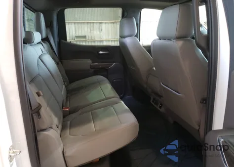 2019 Chevrolet Silverado C1500 Lt z USA, uszkodzony, nr VIN 1GCPWCED0KZ141126